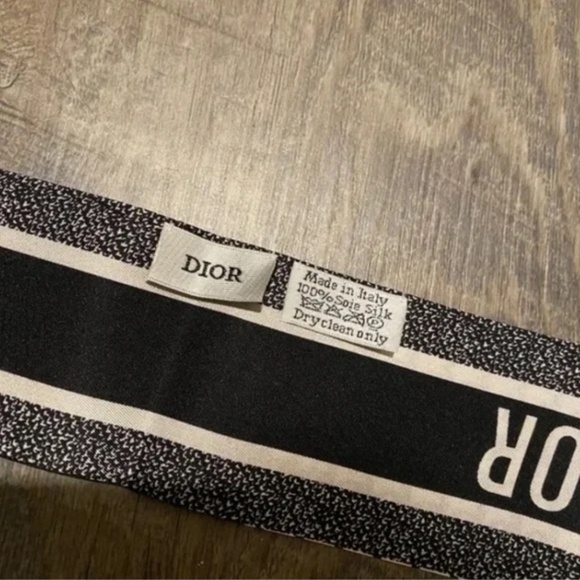 Dior Houndstooth Twilly - Picture 2 of 2